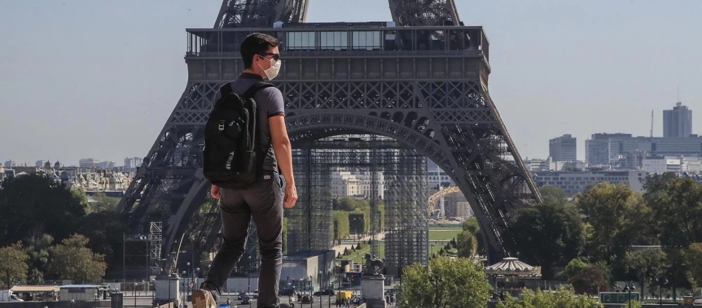 Μακρόν: Άρση των απαγορεύσεων μόλις τα κρούσματα πέσουν στα 5.000 ημερησίως